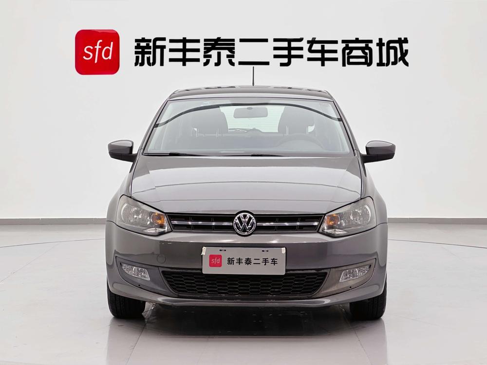 Volkswagen Polo 2012 car image #2
