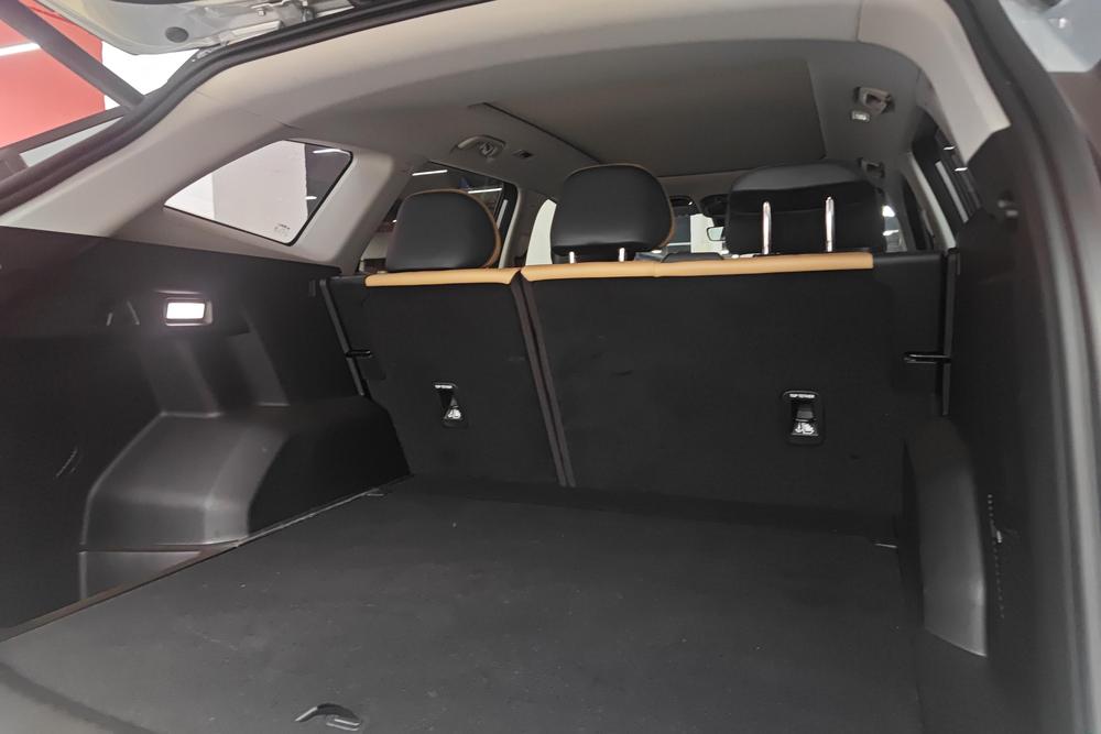 GEELY Boyue L 2022 immagine di auto #17