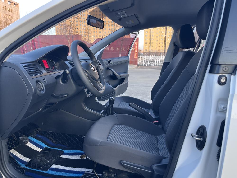 Volkswagen Santana 2023 car image #8