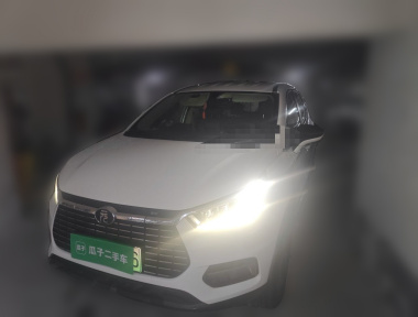 BYD Yuan New Energy 2019 car image 