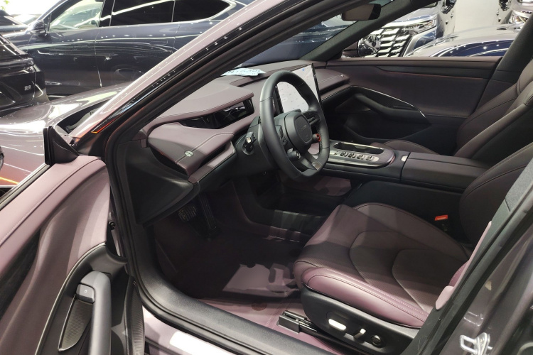 MI SU7 2024 image de voiture #16