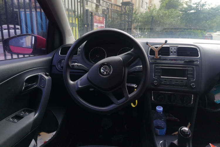 Volkswagen Polo 2016 #15 Volkswagen Polo 2016 car image #15