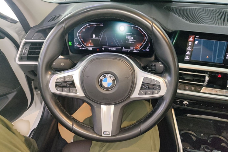 BMW 3 Series 2022 image de voiture #11