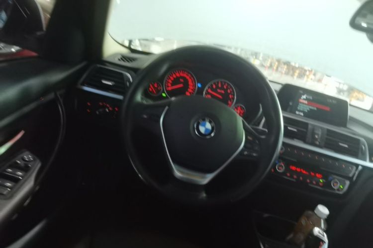 BMW 3 Series 2018 #11 BMW 3 Series 2018 car image #11