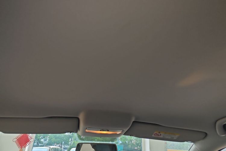 Volkswagen Polo 2018 car image #18