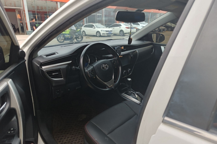 Toyota Corolla 2017 car image #9