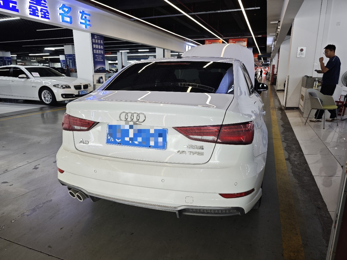 Audi A3 2019 car image #6