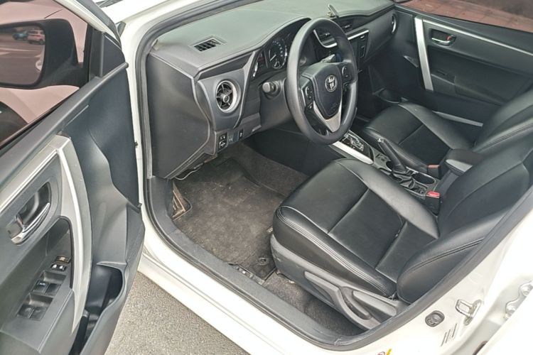 Toyota Corolla 2018 #16 Toyota Corolla 2018 car image #16