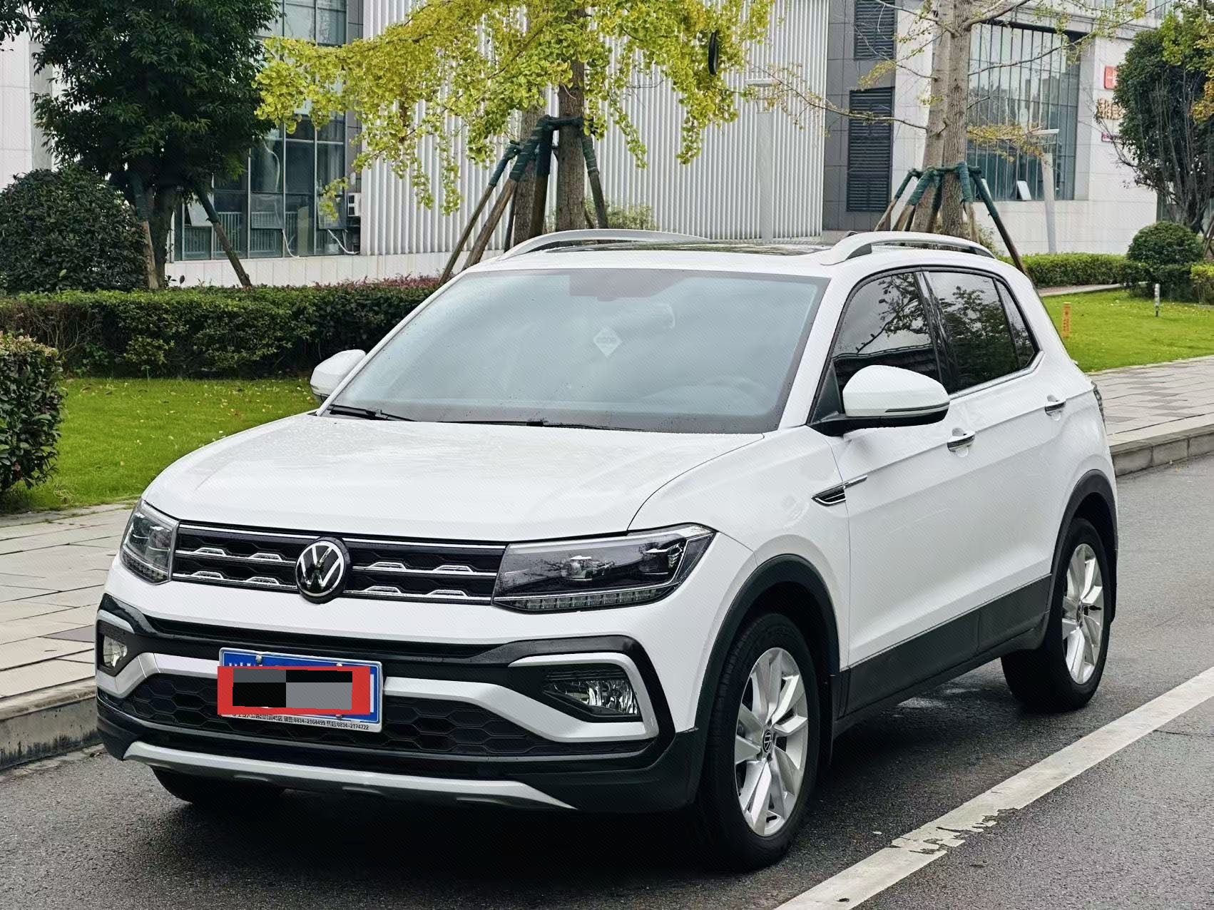Volkswagen T-Cross 2024 car image 