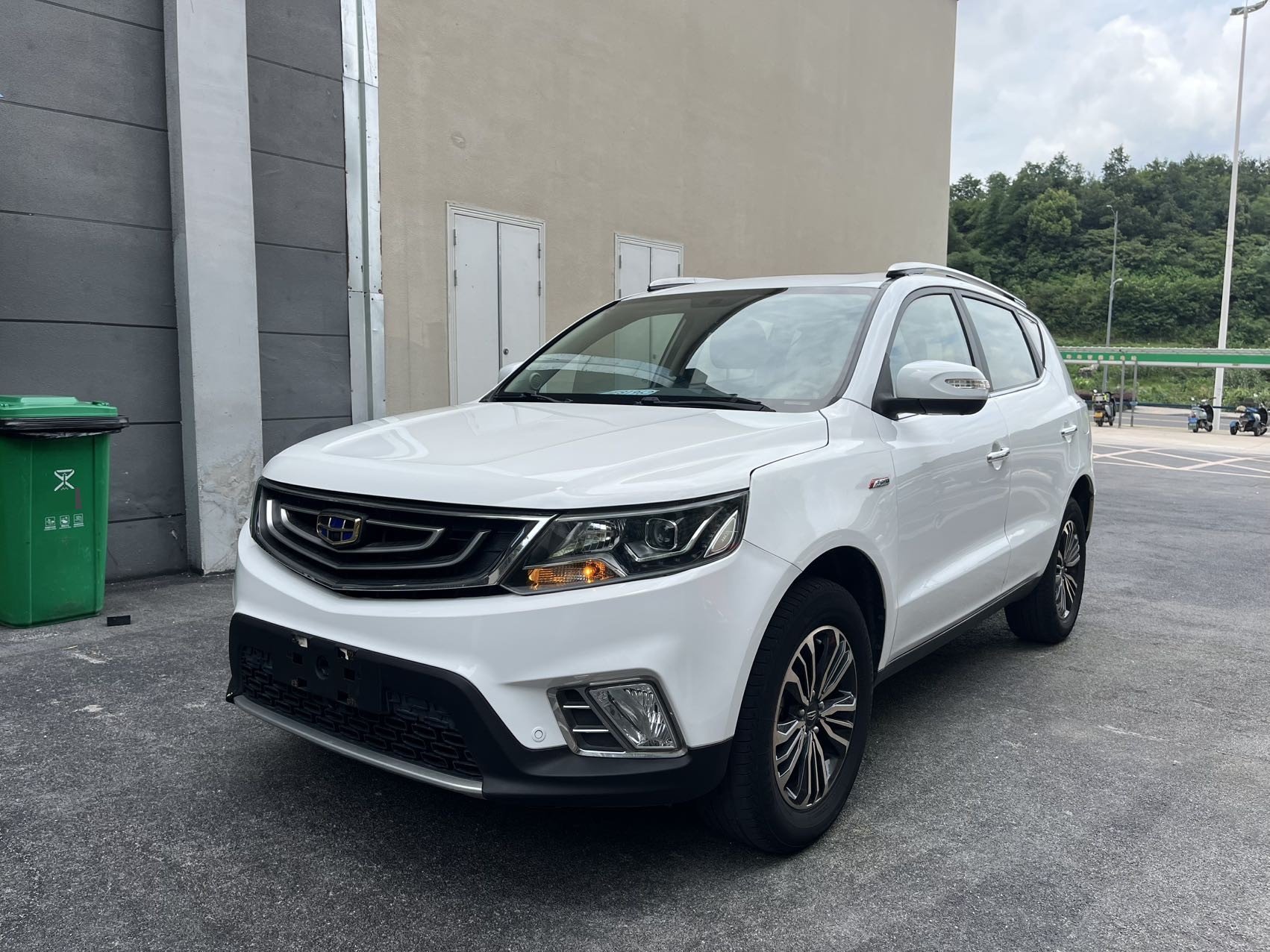 GEELY Vision X6 2017 GEELY Vision X6 2017 immagine di auto