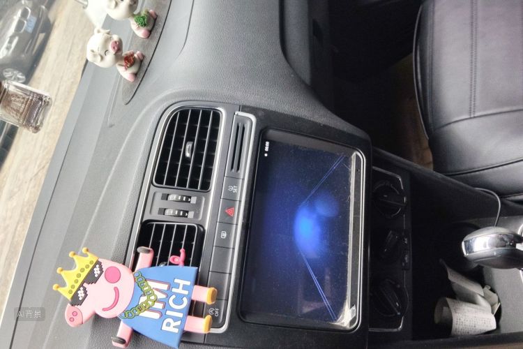 Volkswagen Polo 2019 car image #15