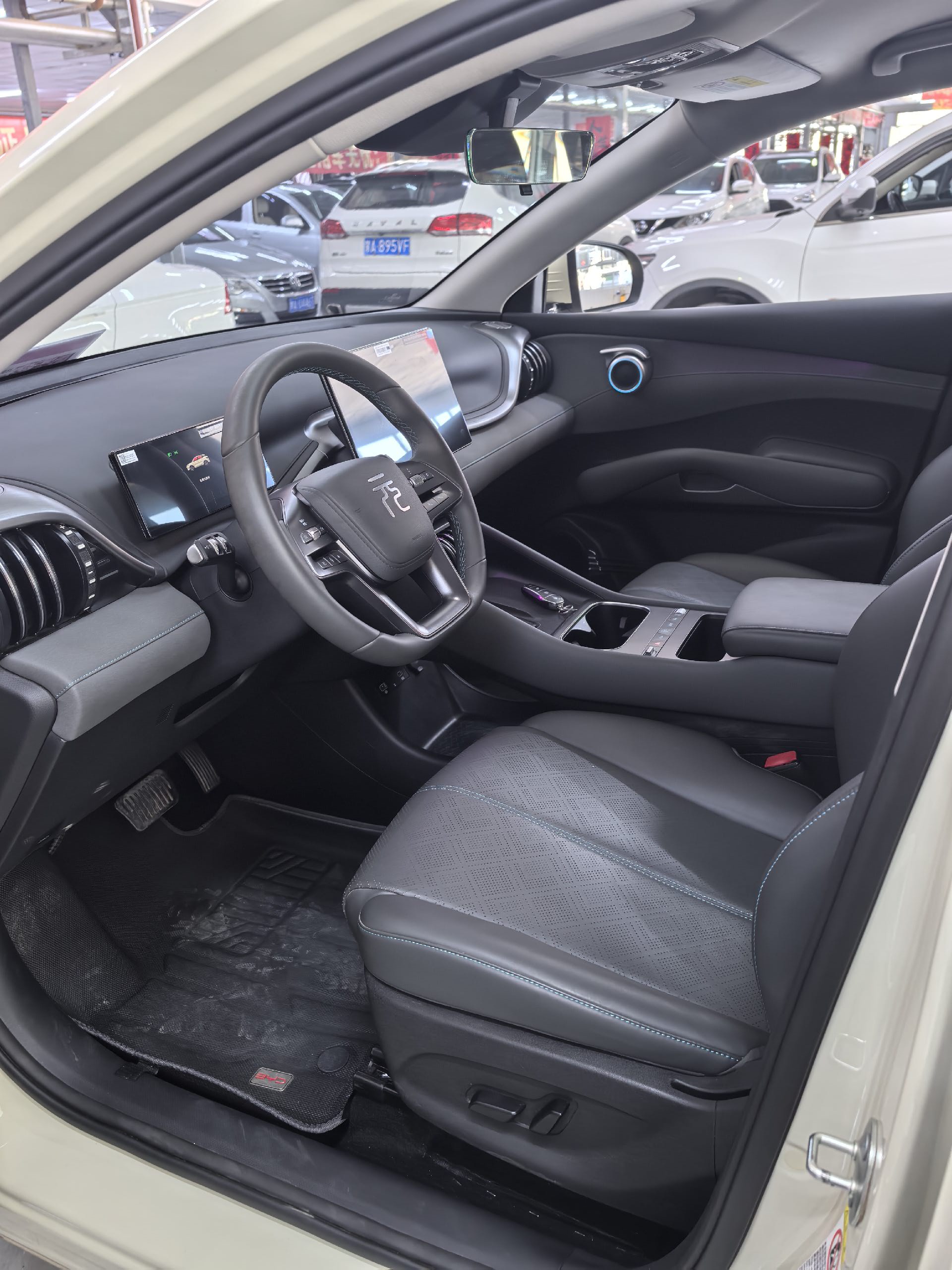 BYD Yuan Plus 2025 immagine di auto #3
