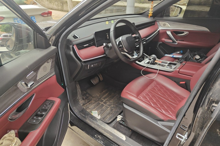Jetour X70 PLUS 2023 car image #18