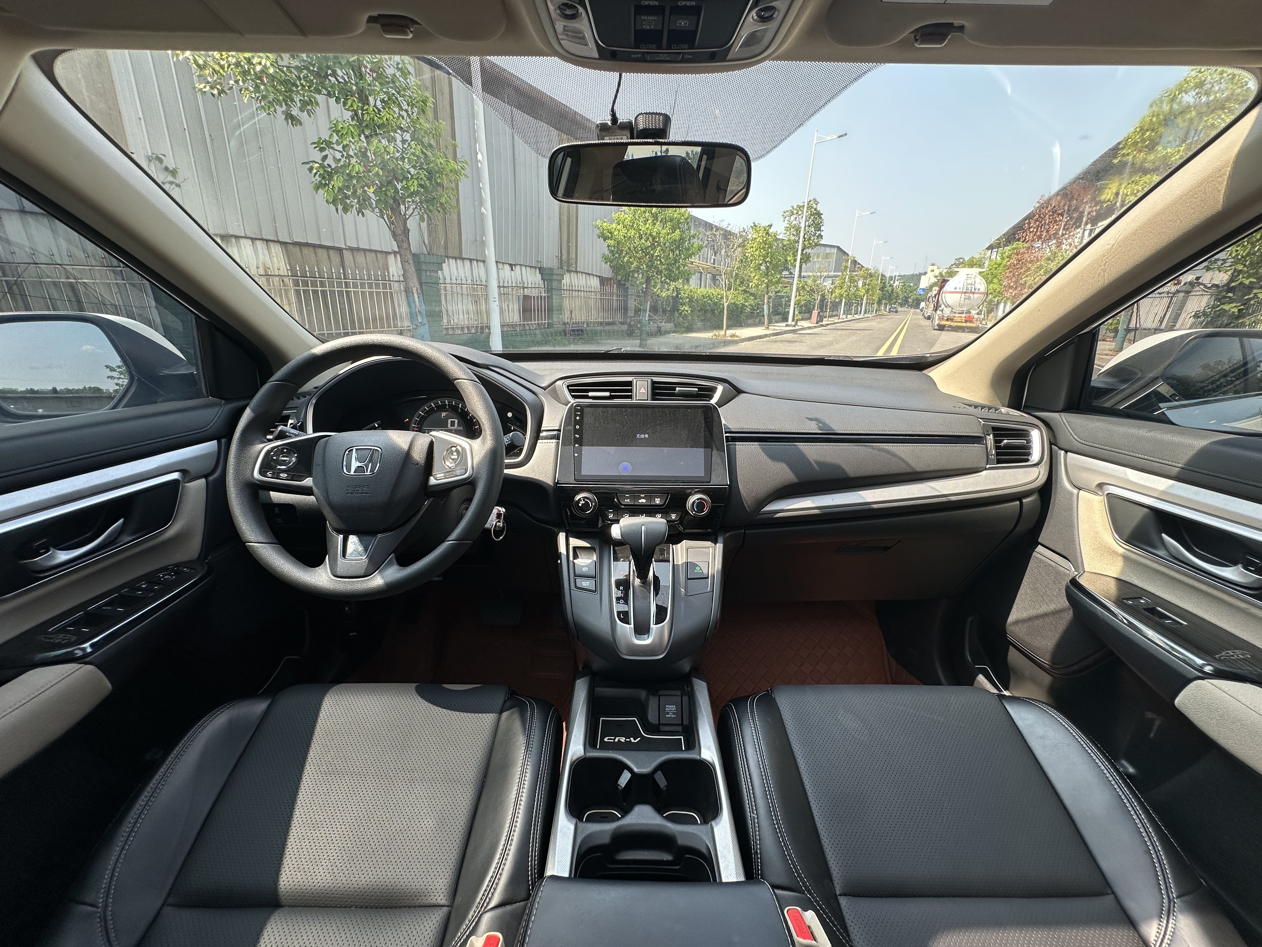 Honda CR-V 2019 изображение автомобиля #16