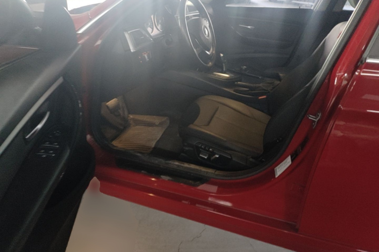 BMW 3 Series 2017 #16 BMW 3 Series 2017 car image #16