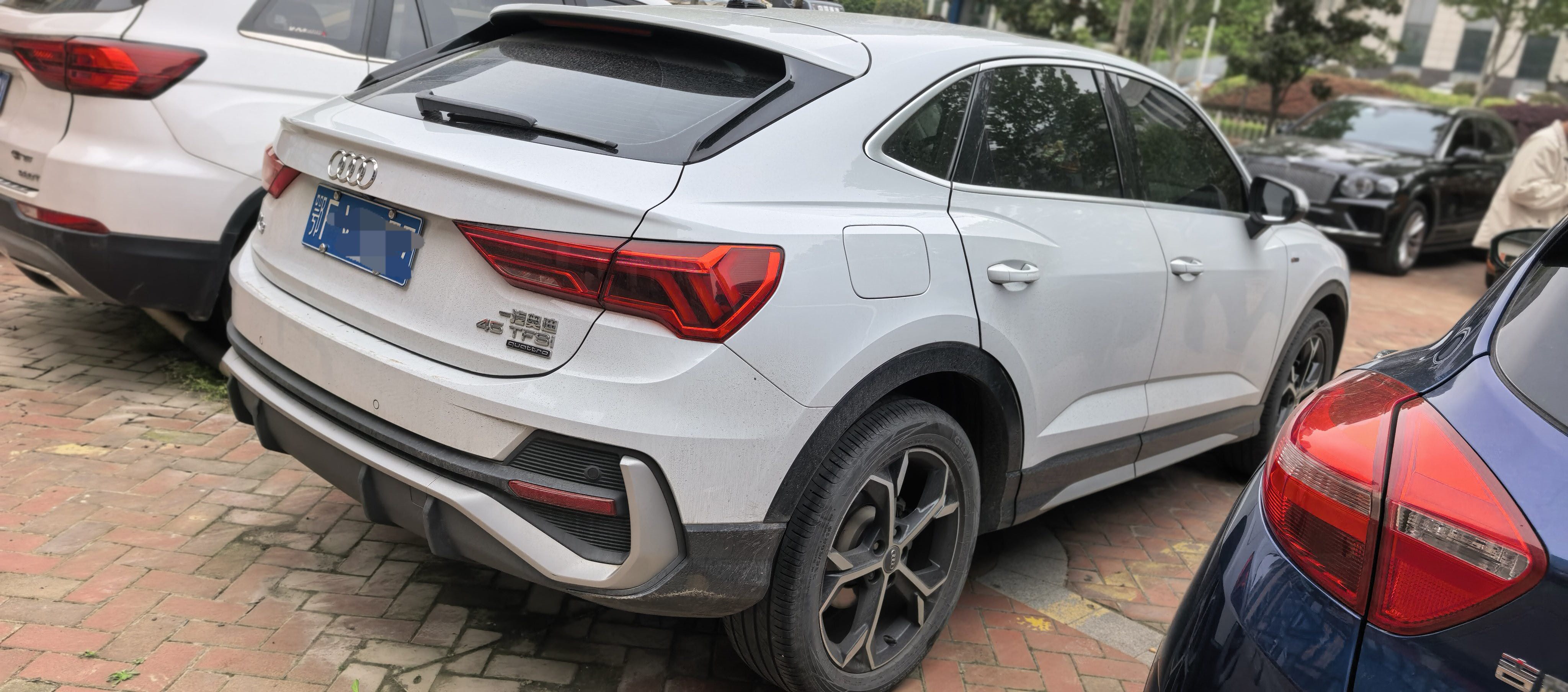 Audi Q3 Sportback 2020 car image #2