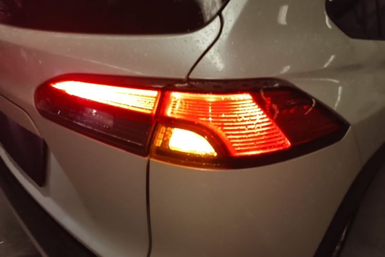 Toyota Corolla Cross 2022 #8 Toyota Corolla Cross 2022 car image #8