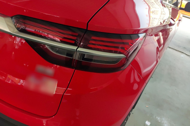 GEELY Coolray 2019 immagine di auto #8