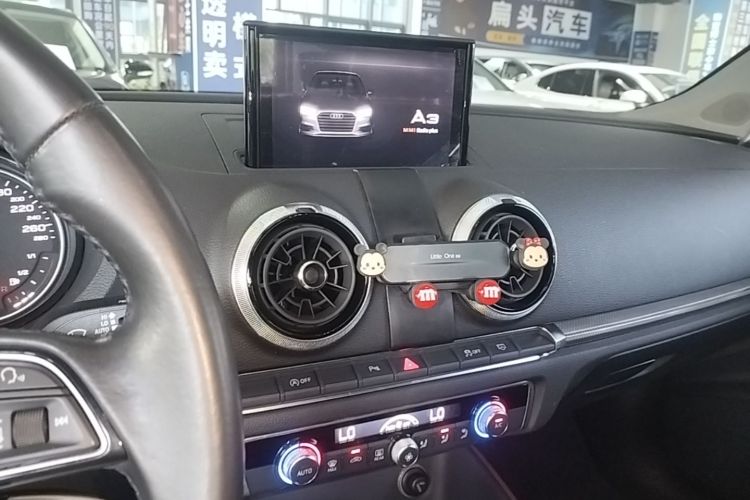 Audi A3 2018 #13 Audi A3 2018 car image #13