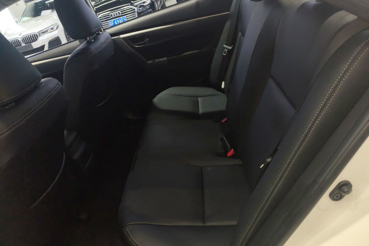 Toyota Corolla 2017 immagine di auto #17