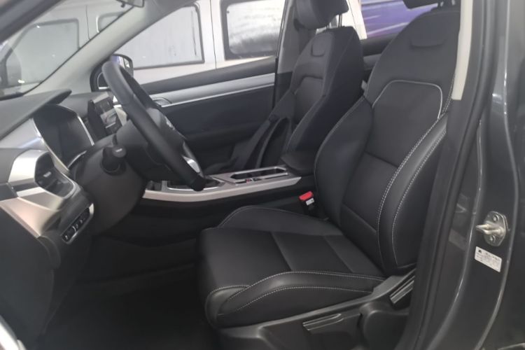 GEELY Coolray 2025 imagen de coche #15