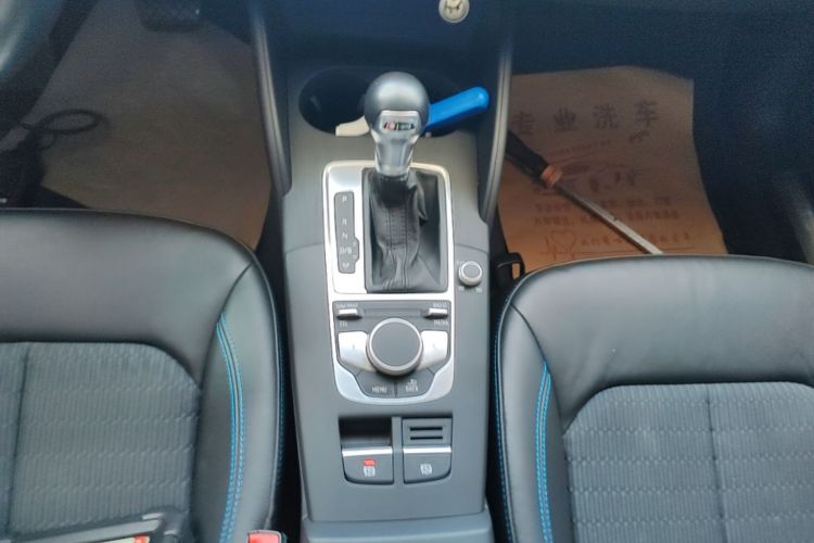 Audi A3 2017 car image #14