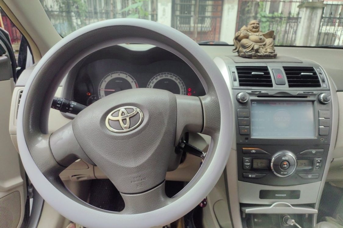Toyota Corolla 2010 car image #24
