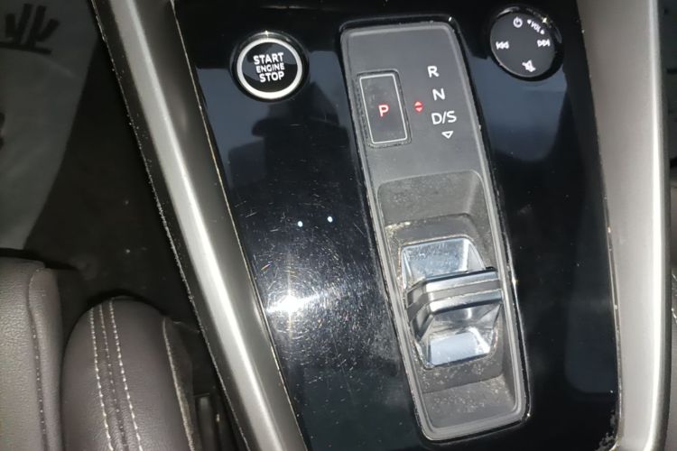 Audi A3 2023 #20 Audi A3 2023 صورة سيارة #20