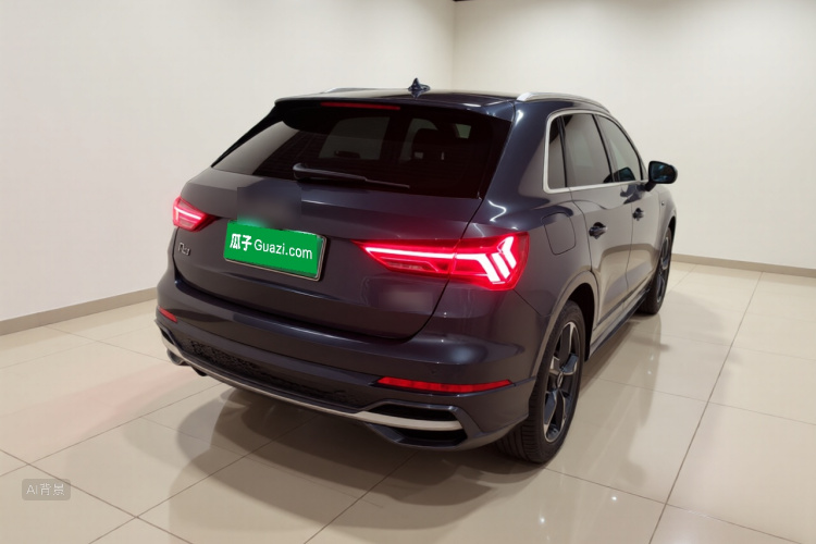 Audi Q3 2021 car image #5