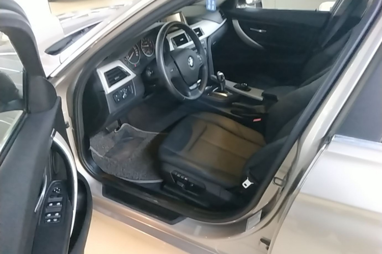 BMW 3 Series 2015 #19 BMW 3 Series 2015 car image #19