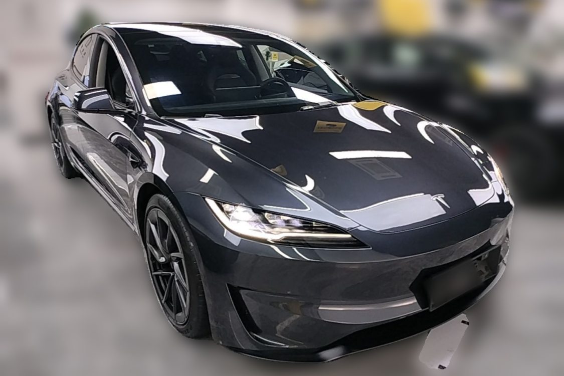 Tesla Model 3 2024 car image #2