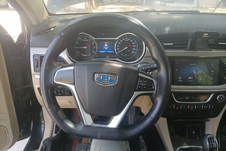 GEELY Emgrand 2017 car image #15