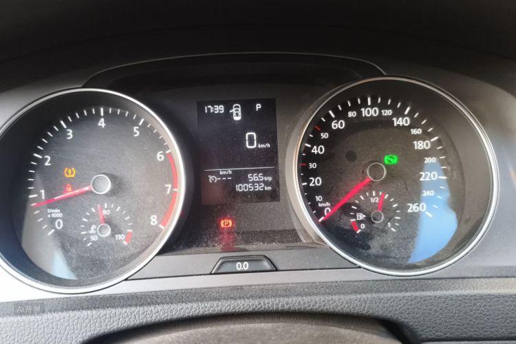 Volkswagen Golf 2015 car image #13