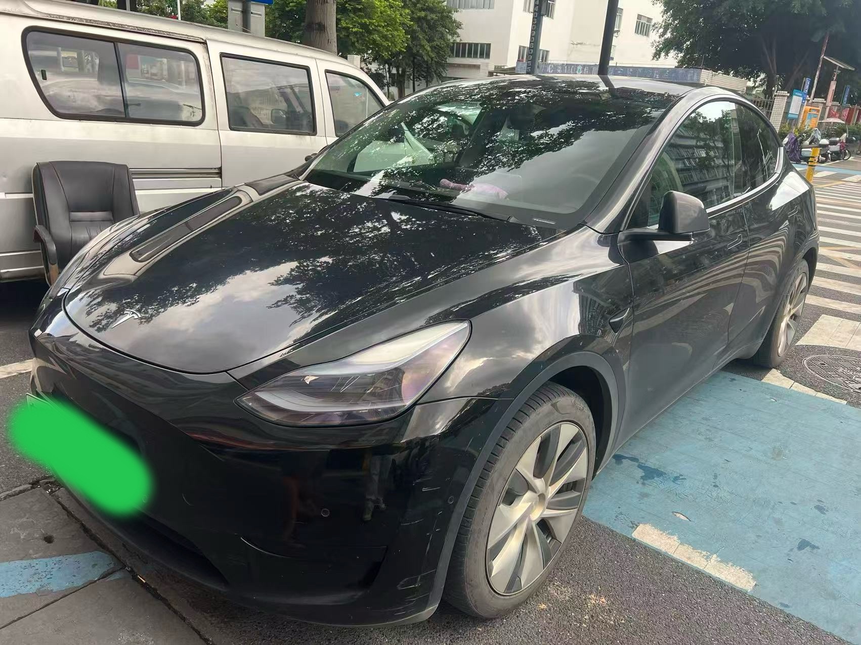 Tesla Model Y 2022 car image 