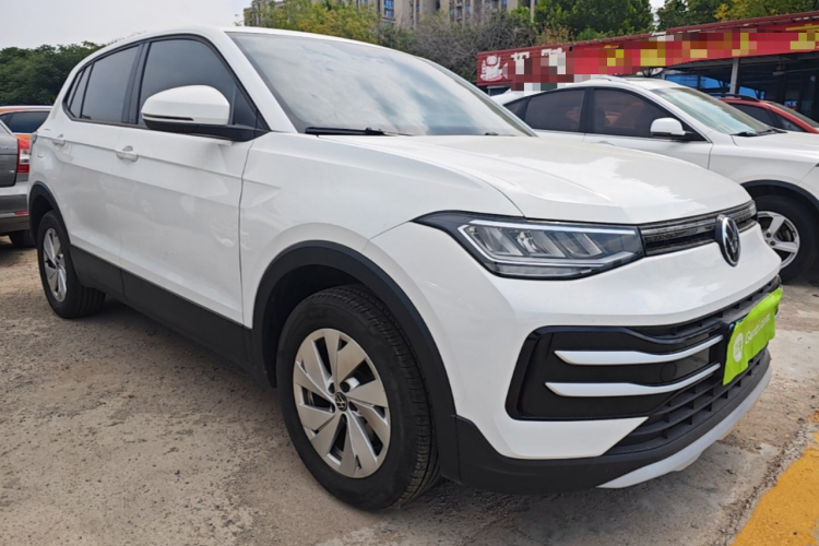 Volkswagen Tharu 2026 car image #4
