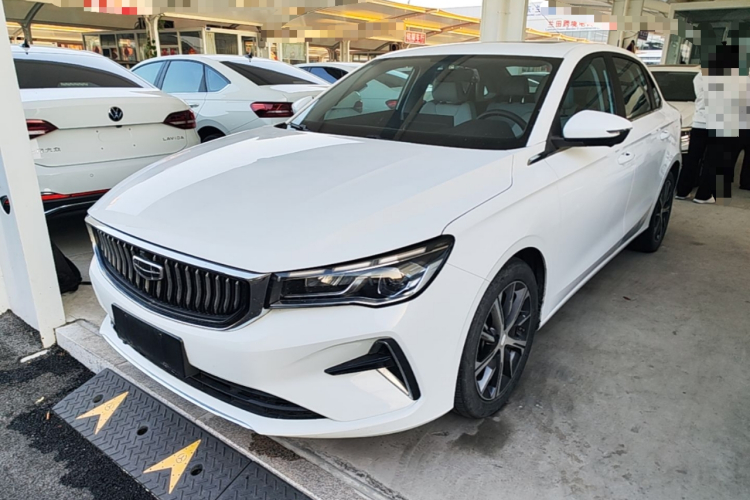 GEELY Emgrand 2023 car image #2