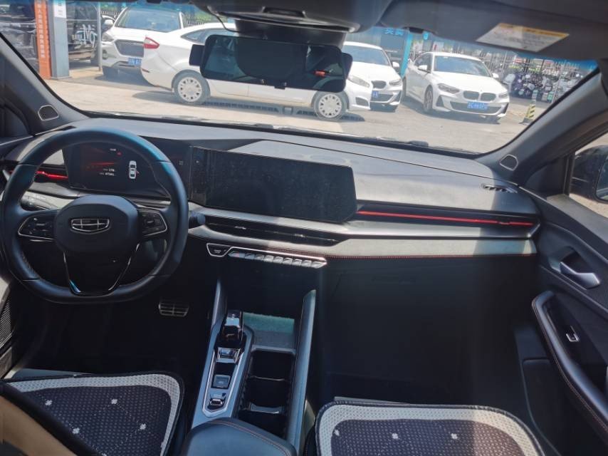 GEELY Binray 2022 image de voiture #14