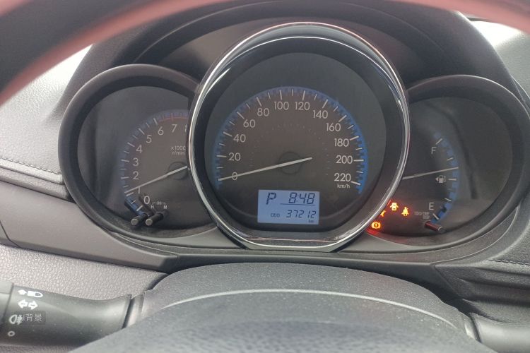 Toyota Vios 2018 immagine di auto #13