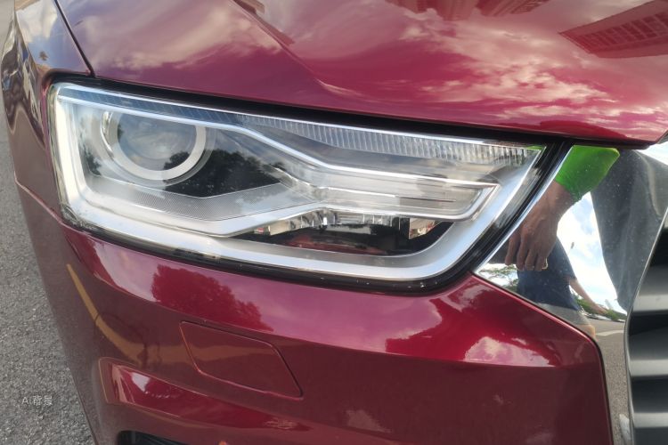 Audi Q3 2017 car image #8