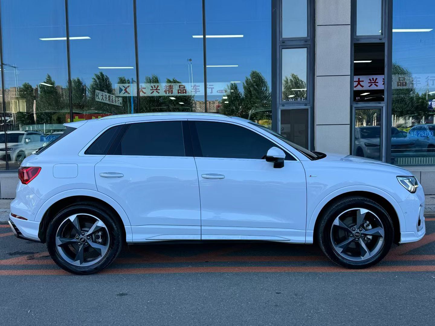 Audi Q3 2024 #2 Audi Q3 2024 car image #2