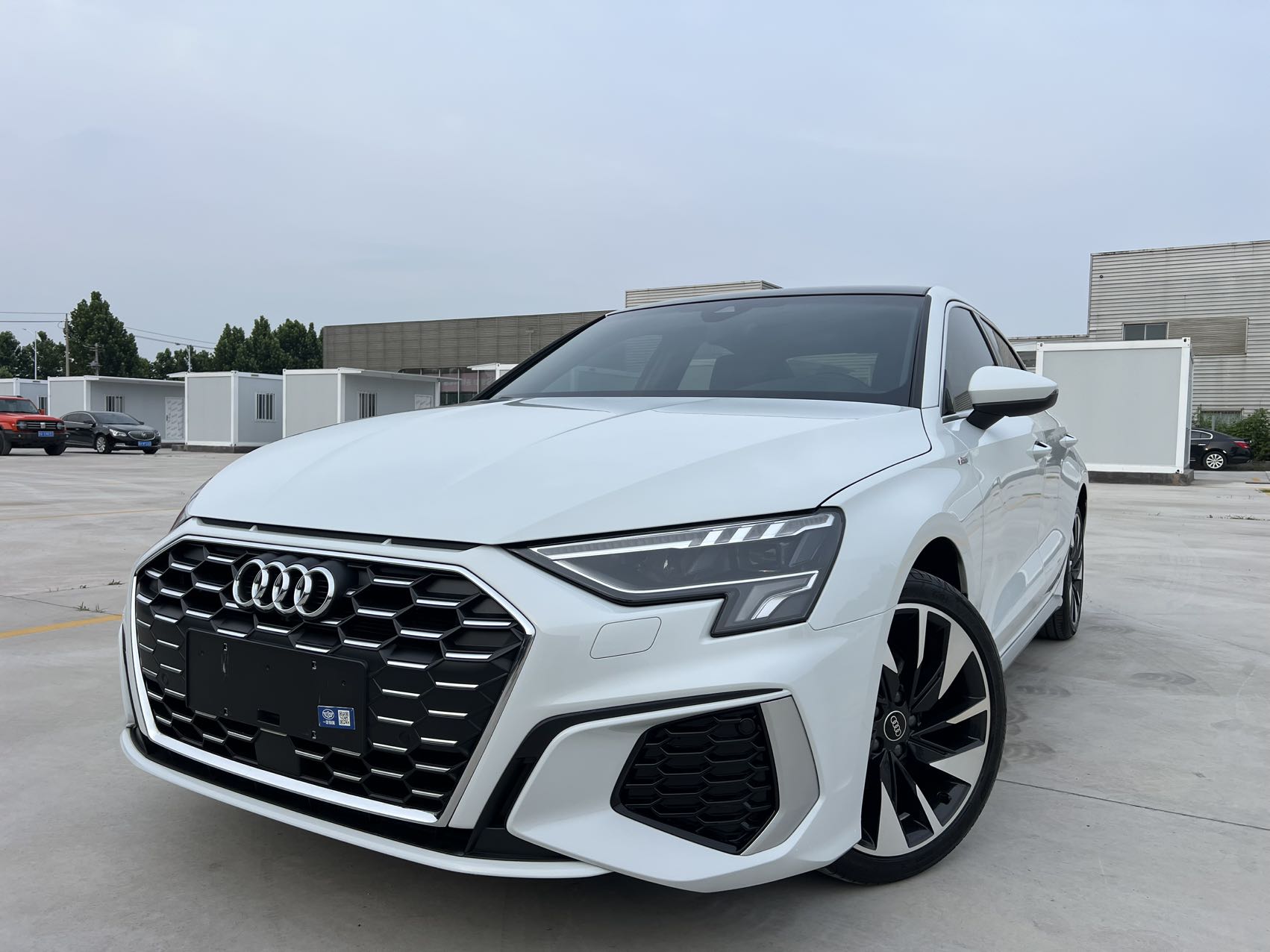 2023 2023 immagine di auto