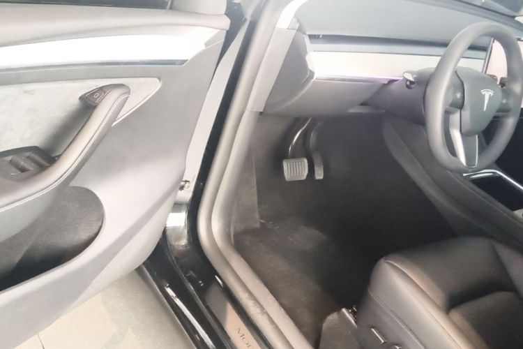 Tesla Model Y 2023 #16 Tesla Model Y 2023 car image #16