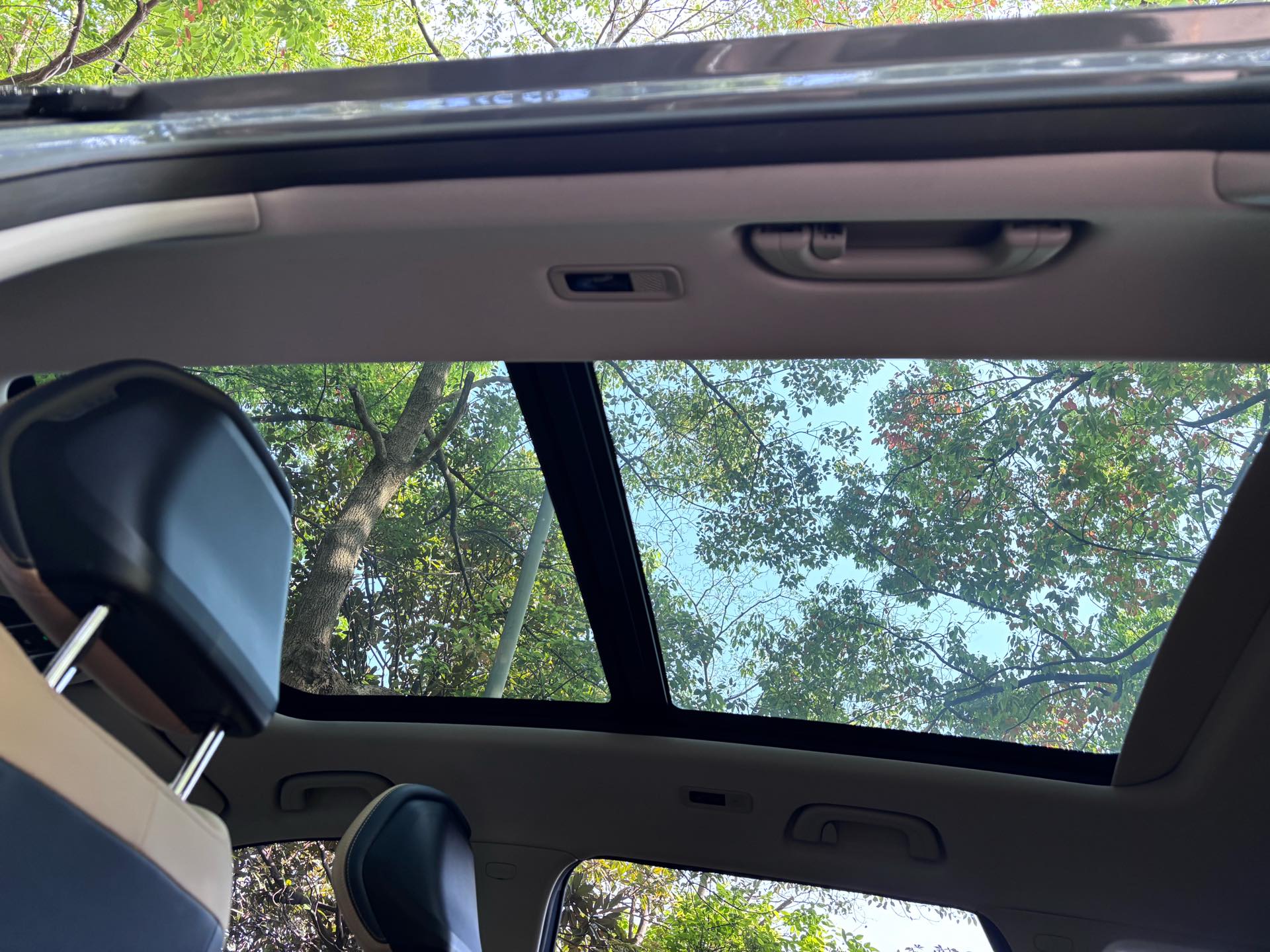 GEELY Boyue L 2023 car image #9