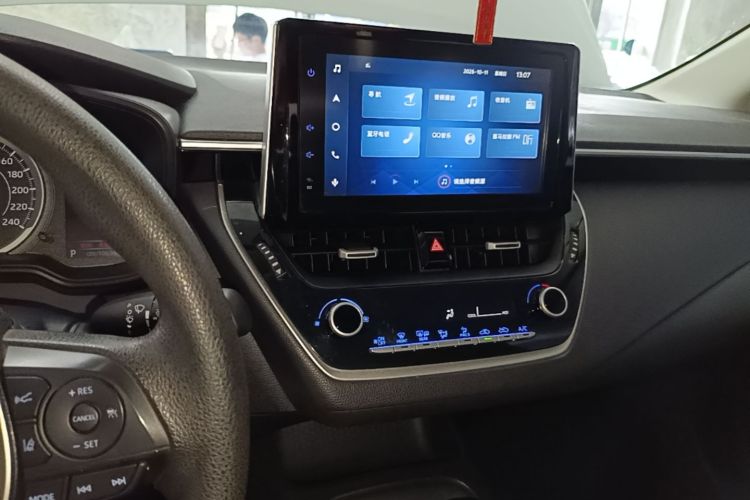 Toyota Corolla 2020 immagine di auto #13