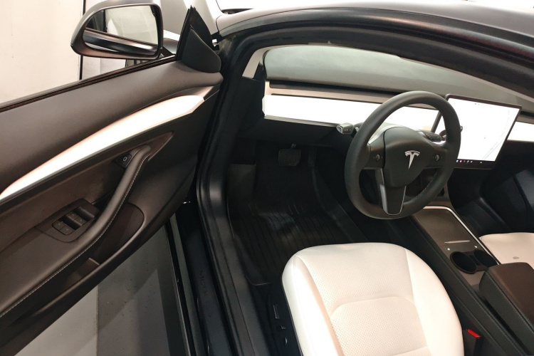 Tesla Model 3 2021 #16 Tesla Model 3 2021 car image #16