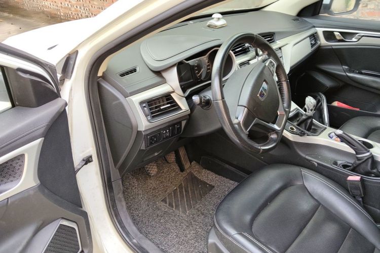 GEELY Emgrand GL 2016 صورة سيارة #9