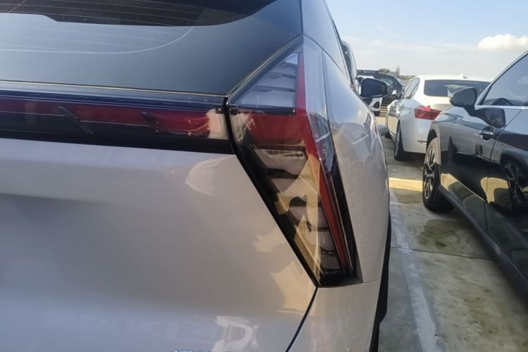 GEELY Boyue L 2024 car image #8