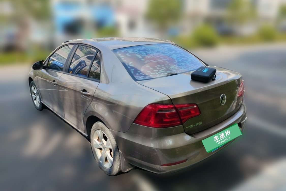 Volkswagen Bora 2015 car image #3
