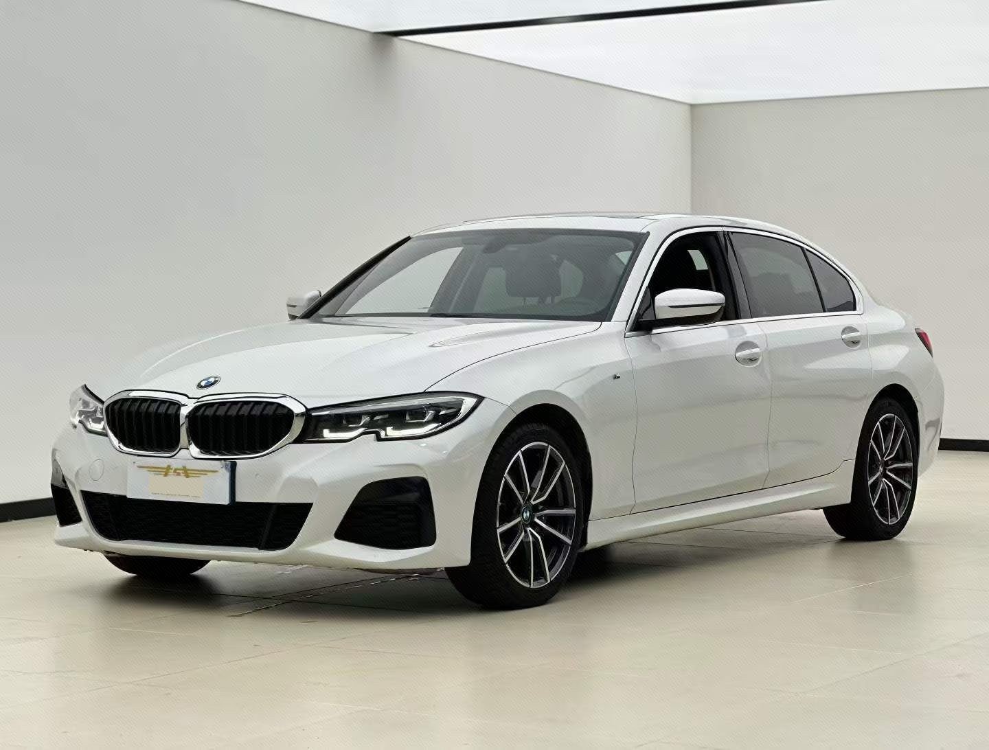 BMW 3 Series 2022 car image 