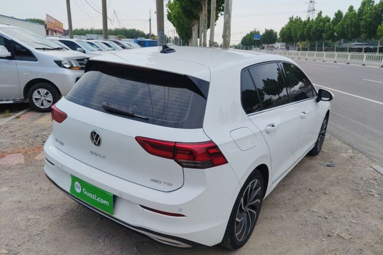 Volkswagen Golf 2022 car image #7